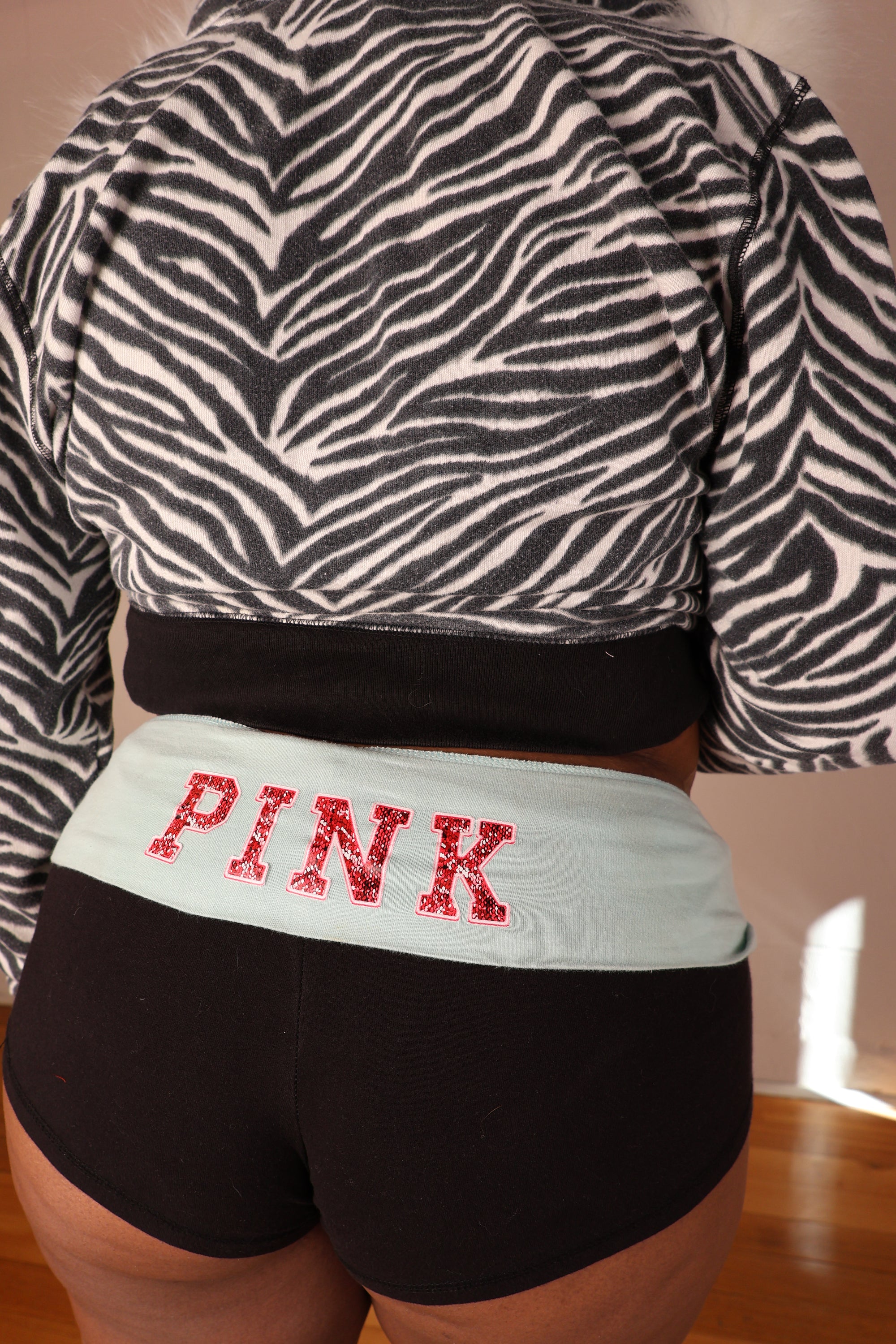 VS PINK Yoga Short’s XXL