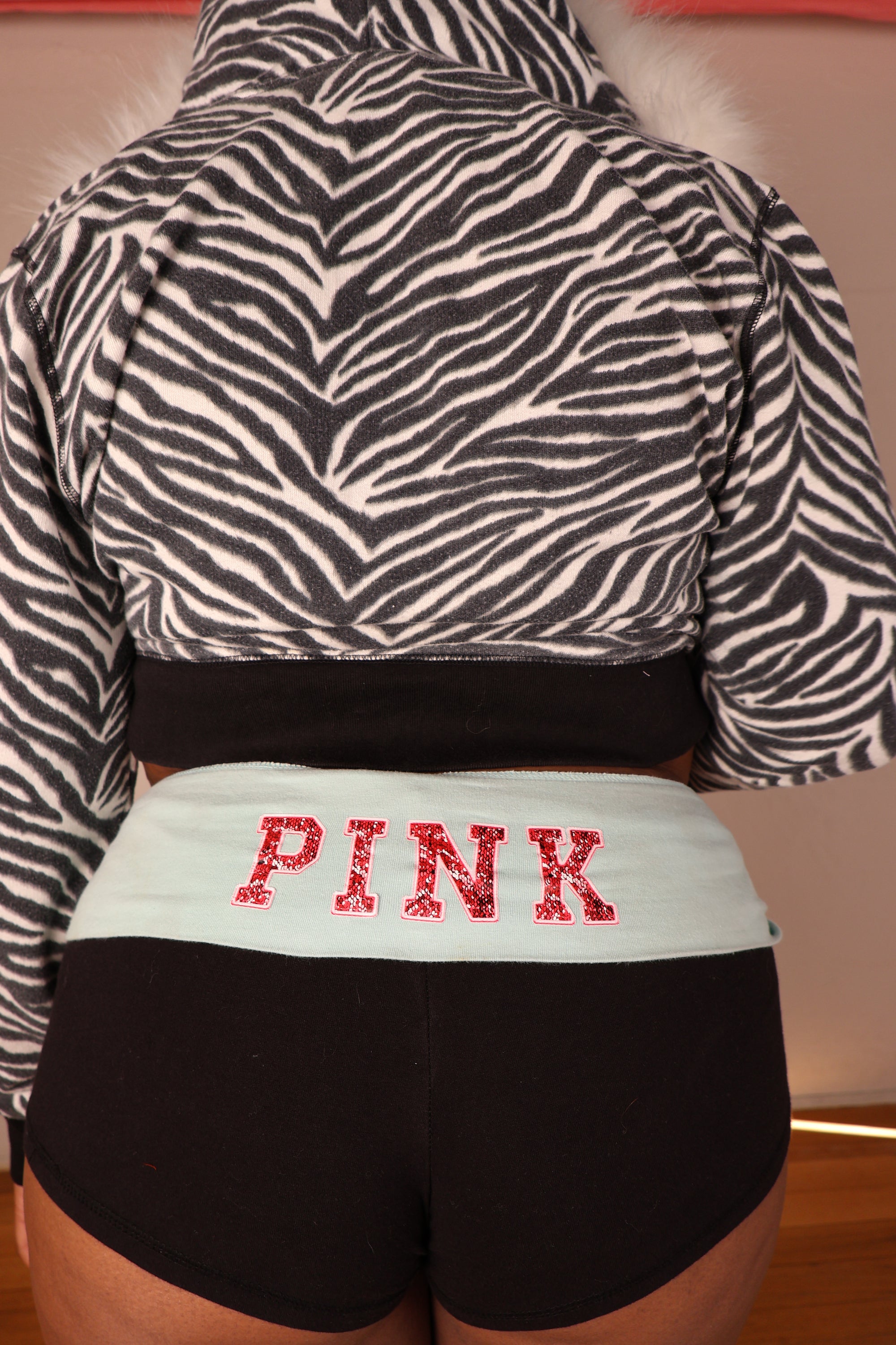 VS PINK Yoga Short’s XXL