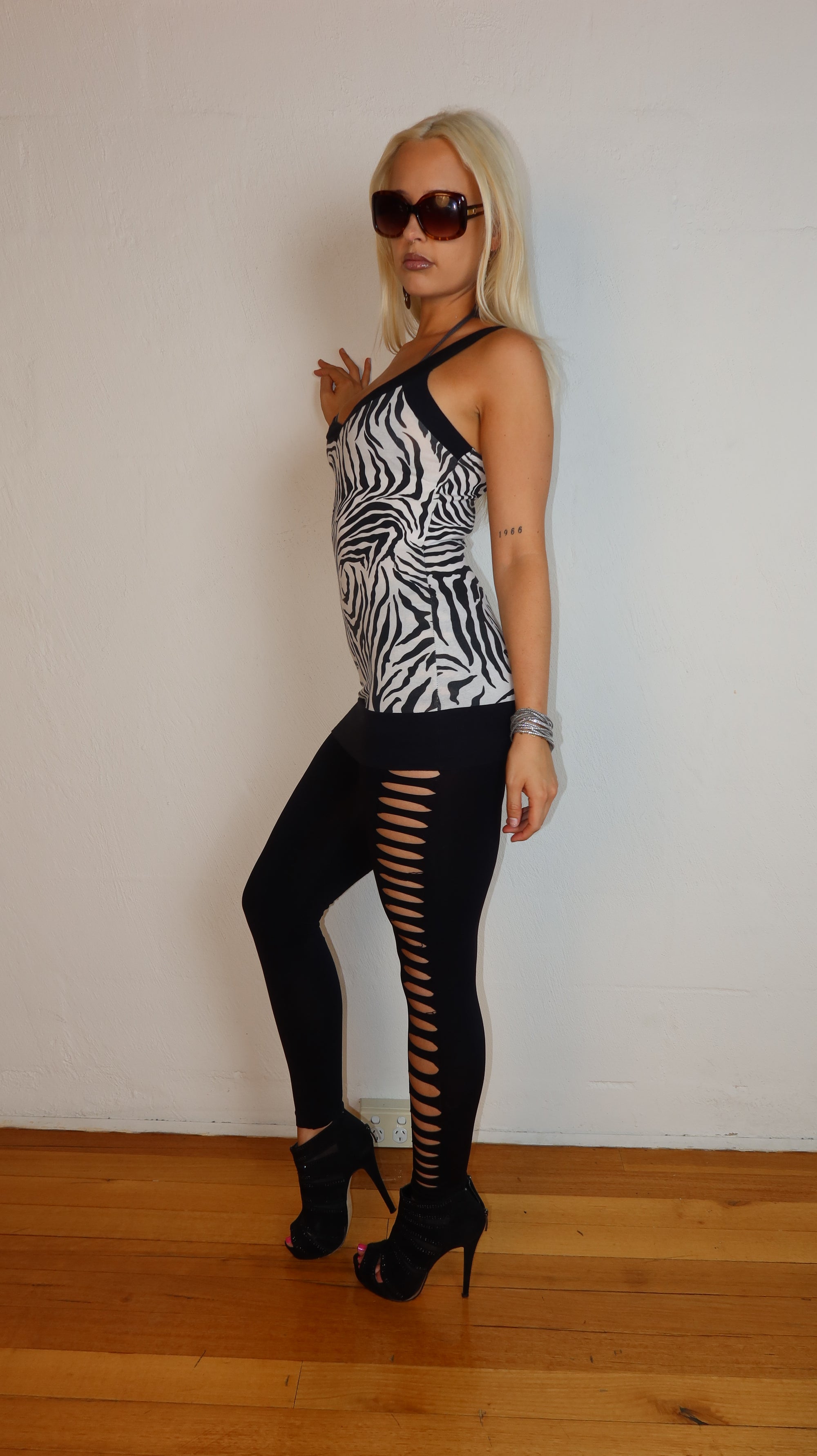 Zebra Long Tank S