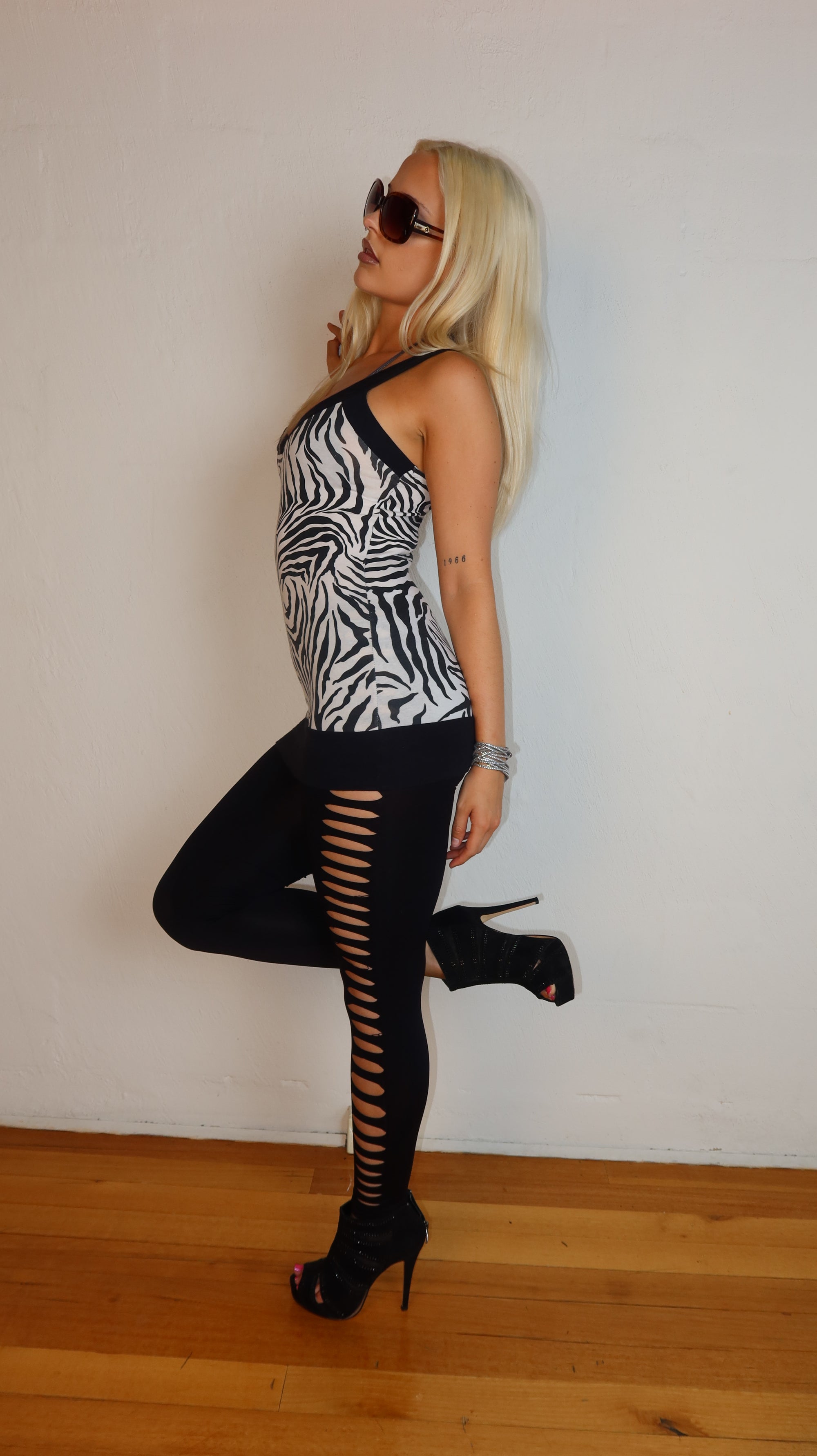 Zebra Long Tank S