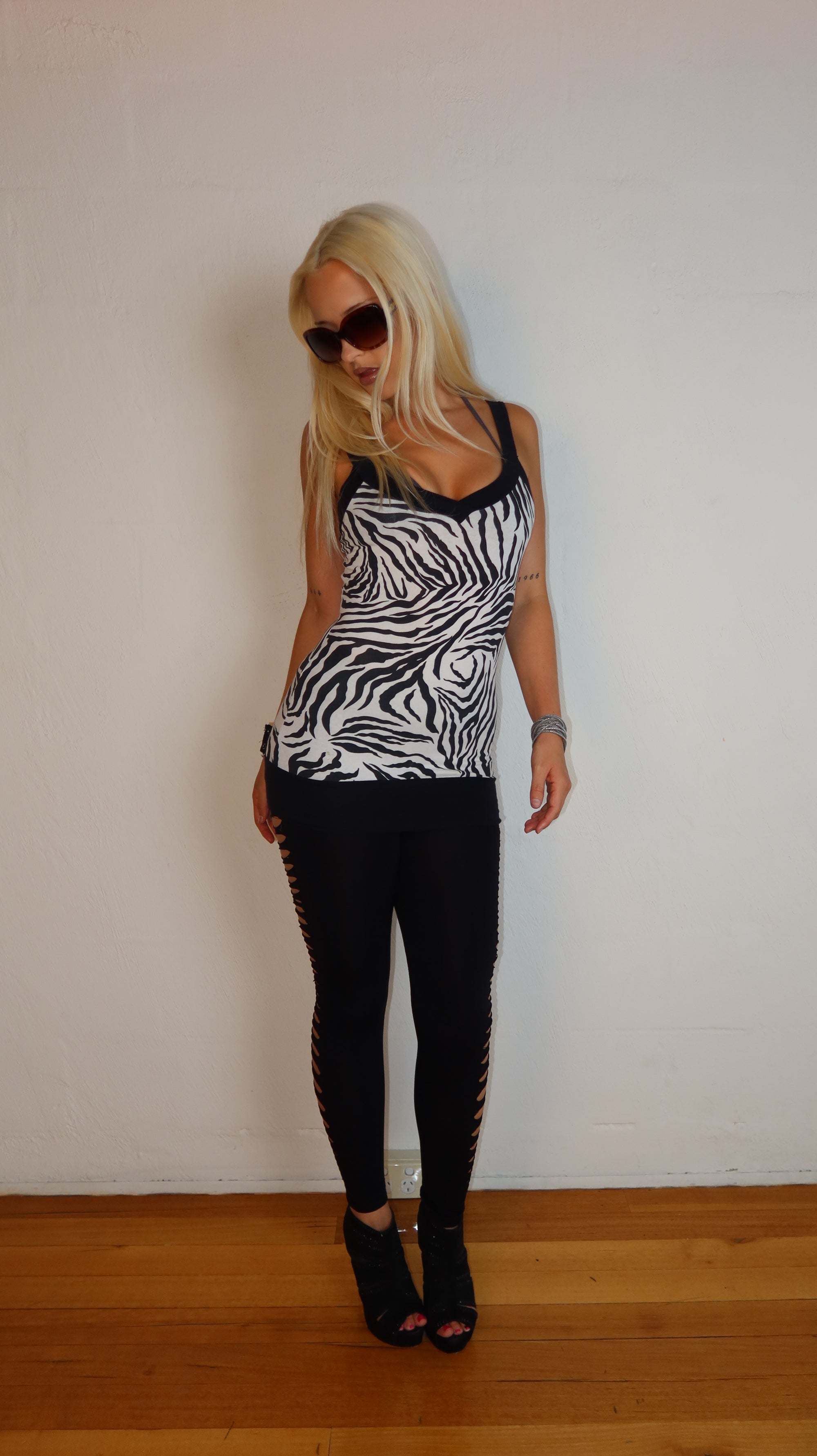 Zebra Long Tank S