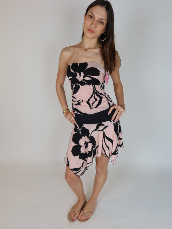 Vintage Y2K pink chiffon mini dress with paisley print details, pleated tiered skirt, shimmer overlay, and embellished sweetheart neckline.