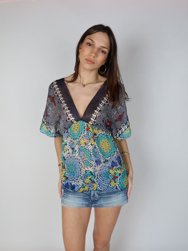 Vintage housewife top, Y2K resale clothing at Brat's Closet.