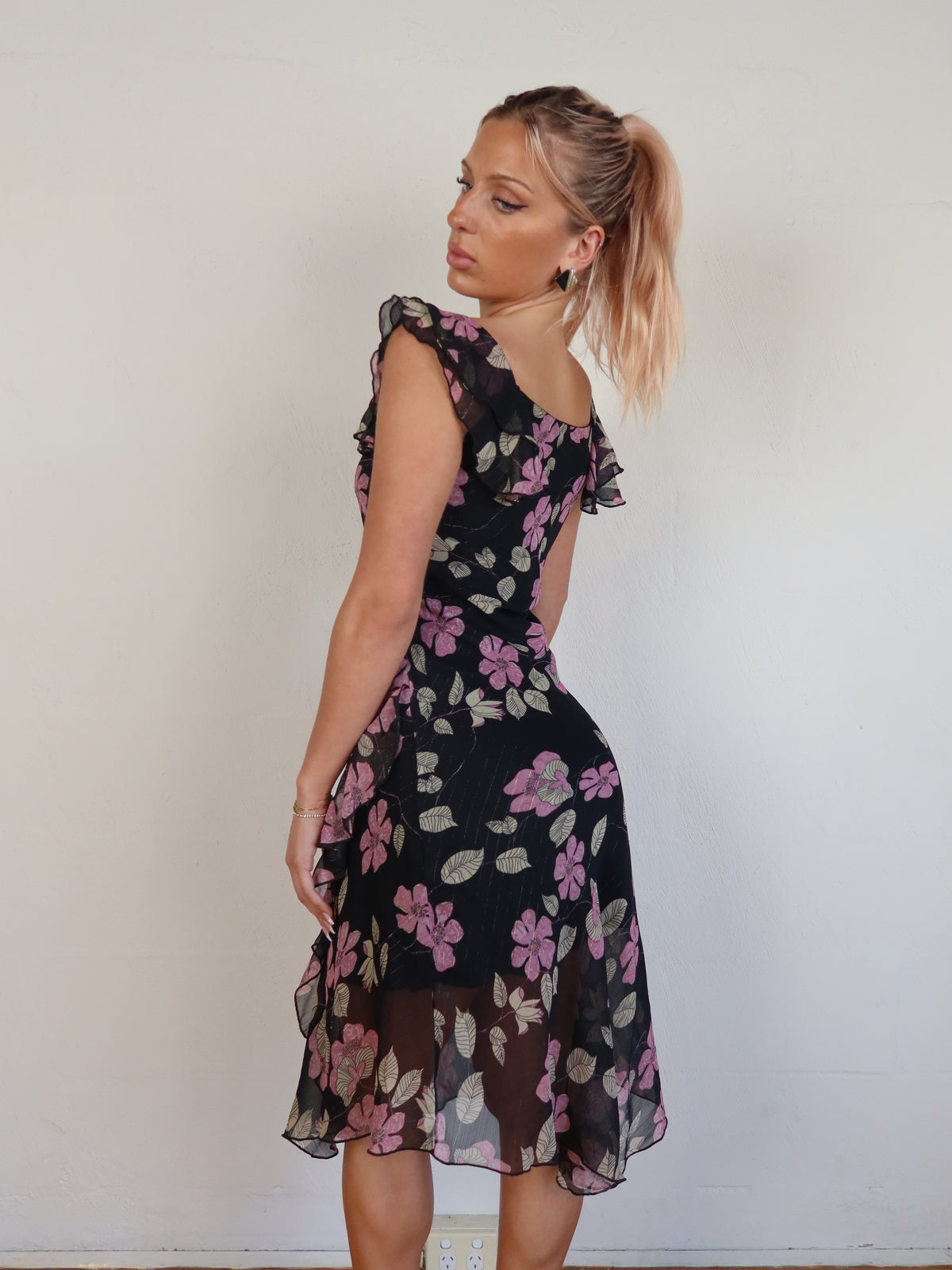 Whimsy Ruffle Midi Dress S/M