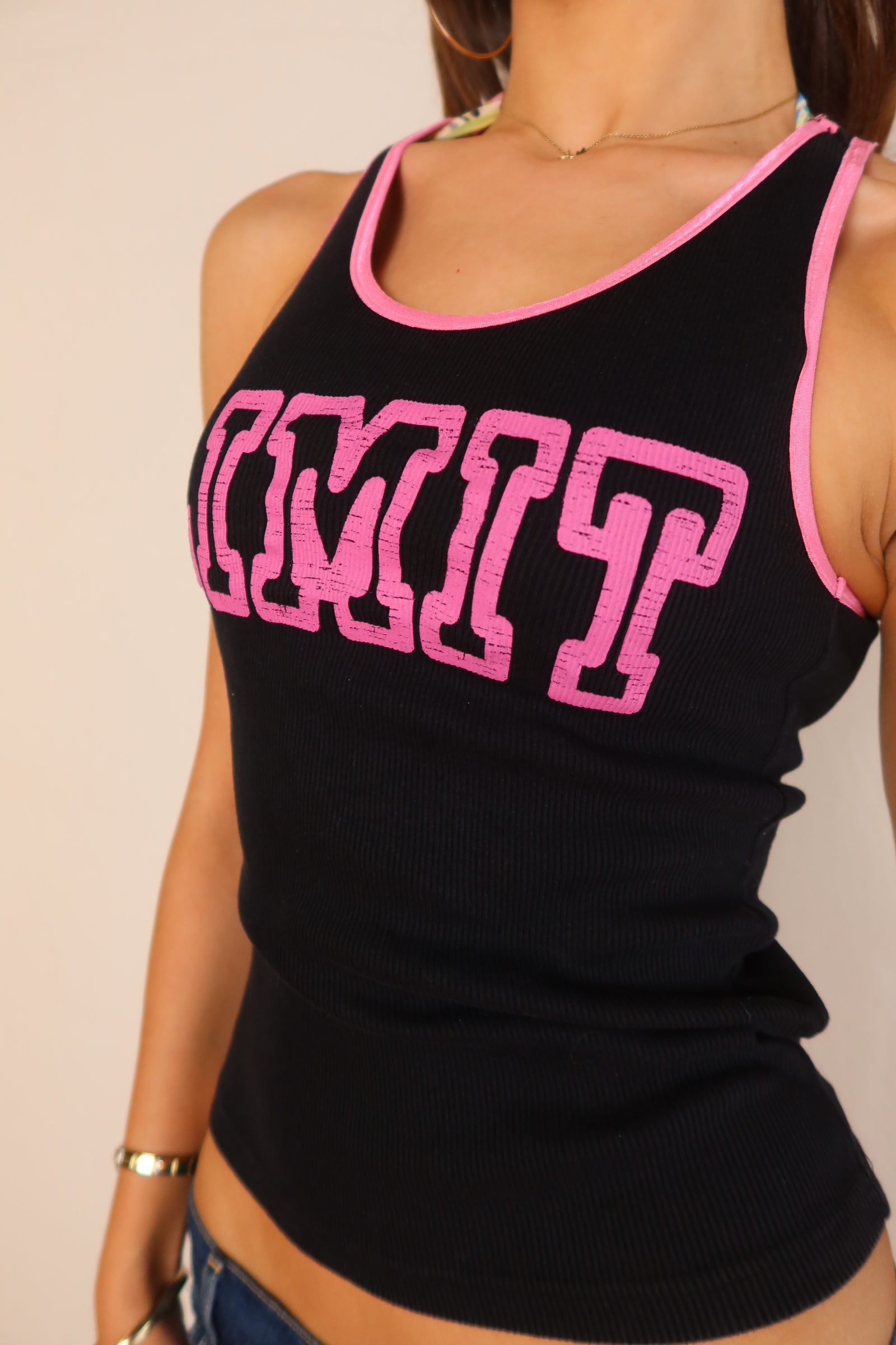 LIMIT TANK S